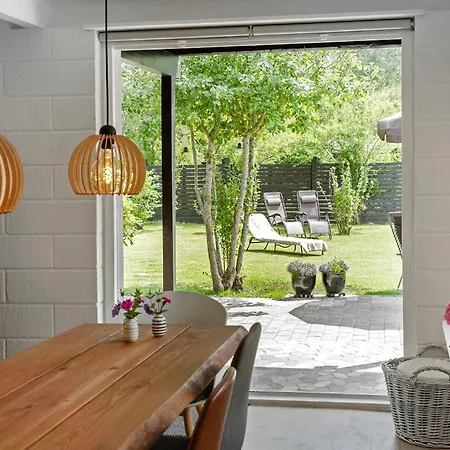 3 Bedroom Cozy In * Højby